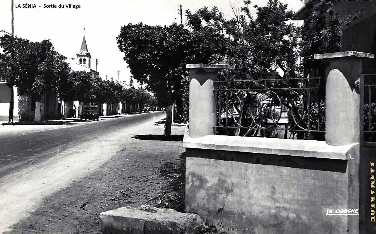 La Senia - Sortie du Village.jpg